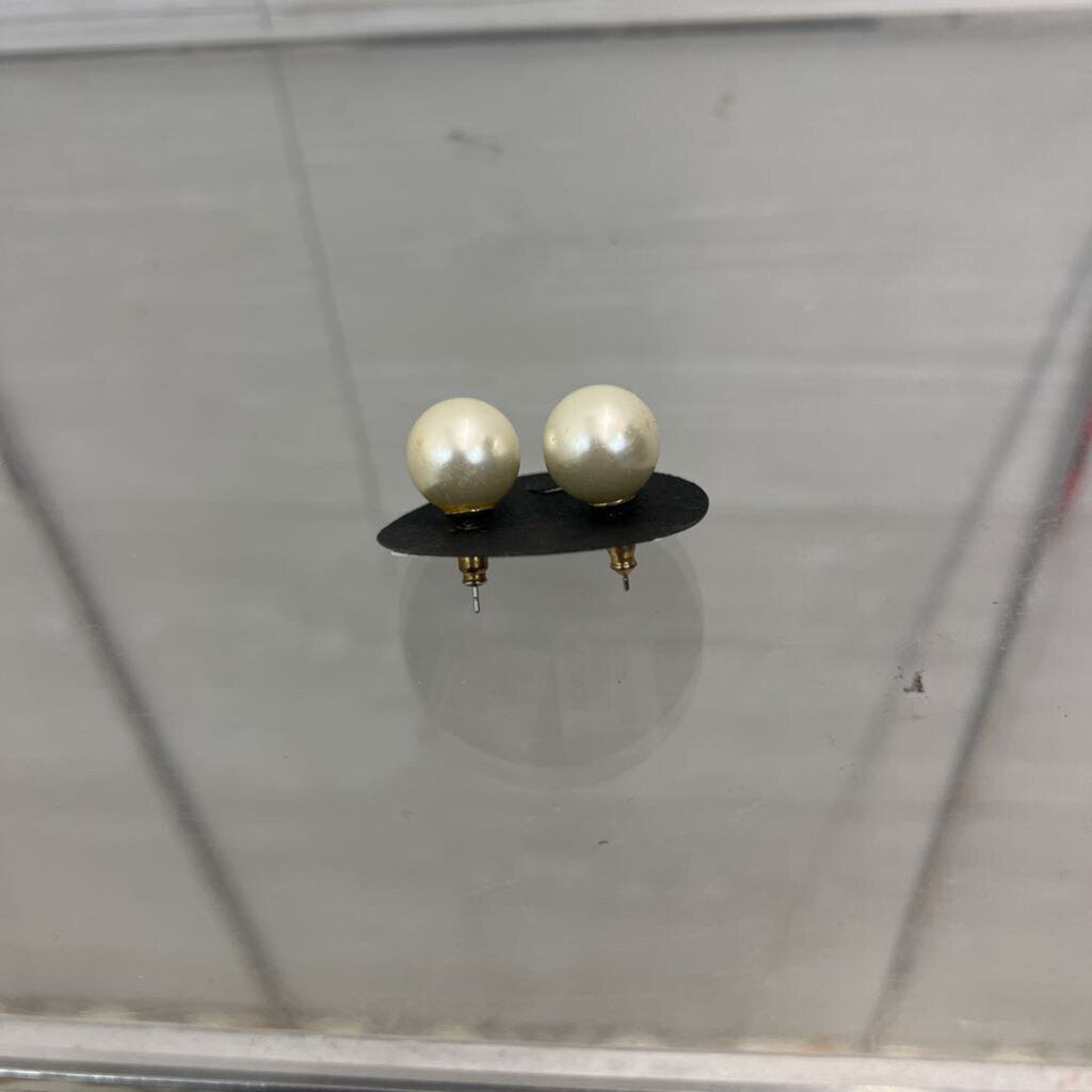 Statement Pearl Stud Earrings