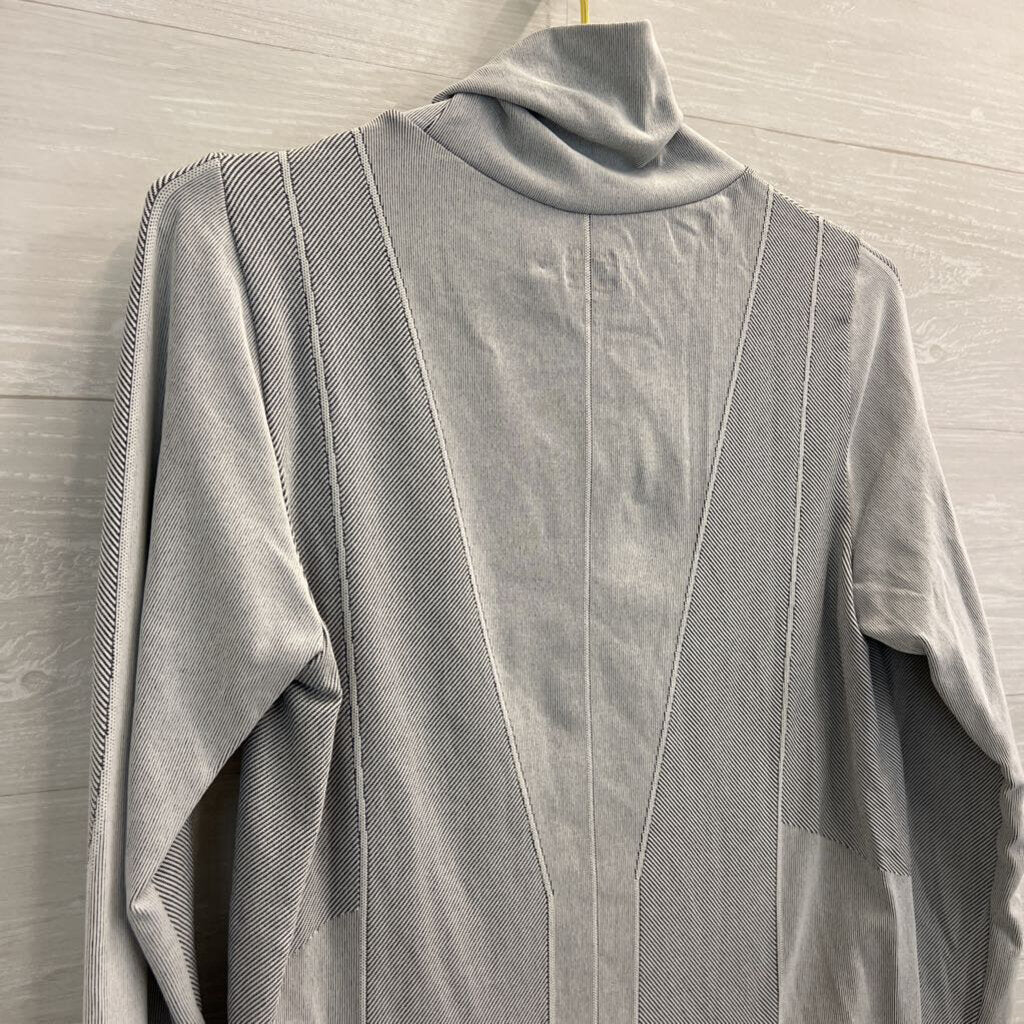 Athleta Black/ White Striped Detail Long Sleeve Turtleneck Top Large