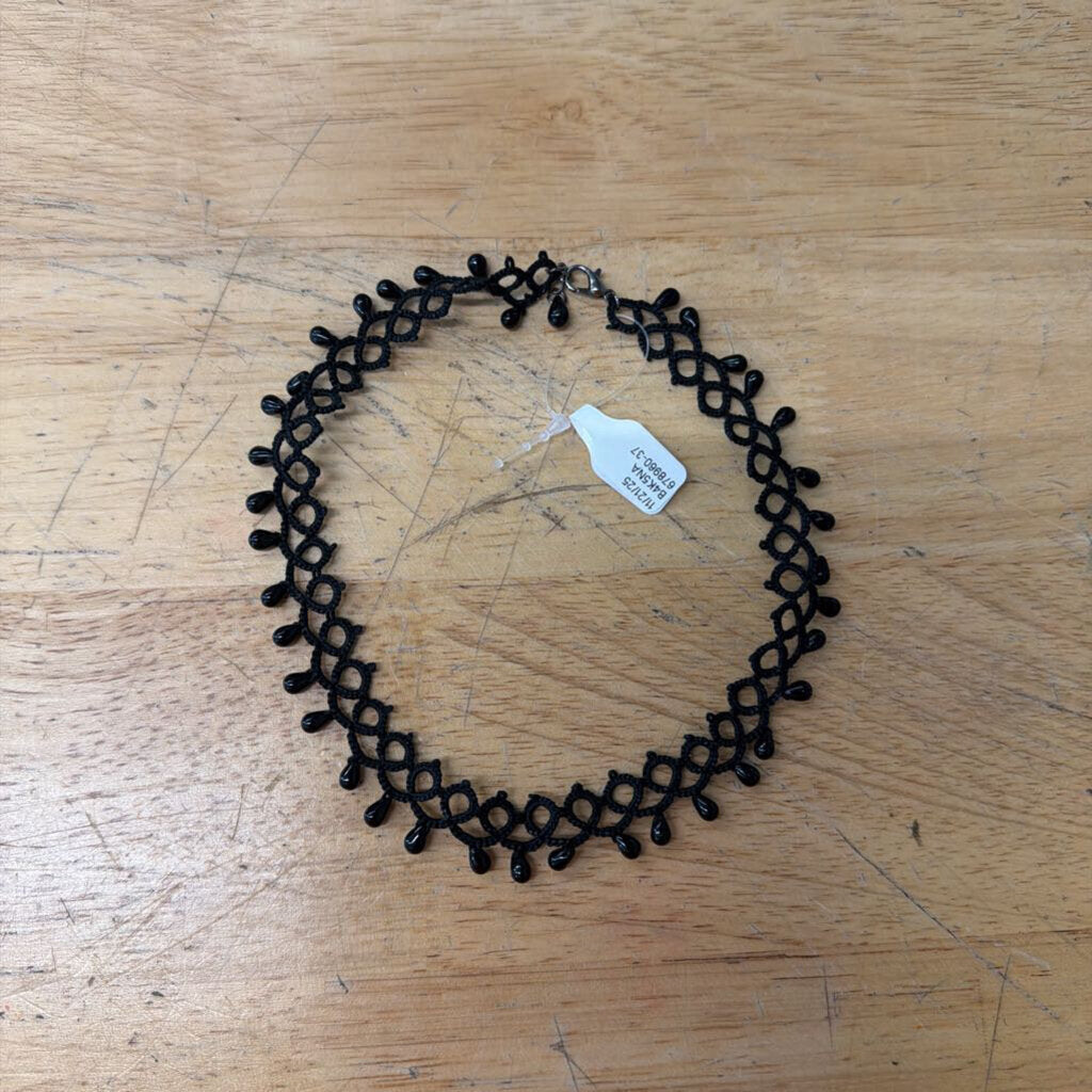 Black Lattice Bead Detail Choker Necklace