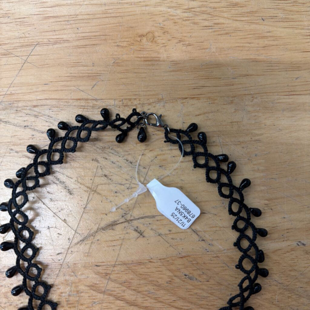 Black Lattice Bead Detail Choker Necklace