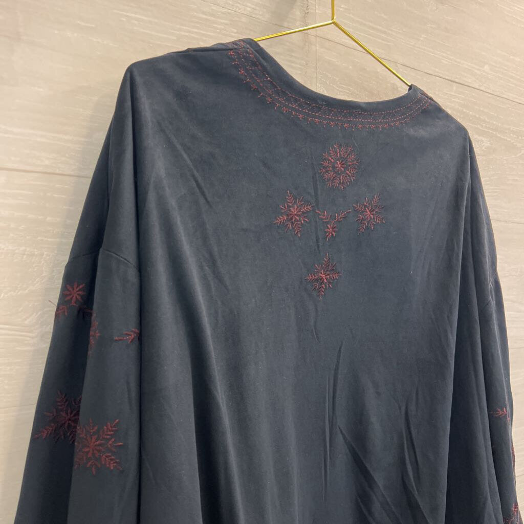 POL Black Suede/ Burgundy Embroidered Flower Open Front Top Medium