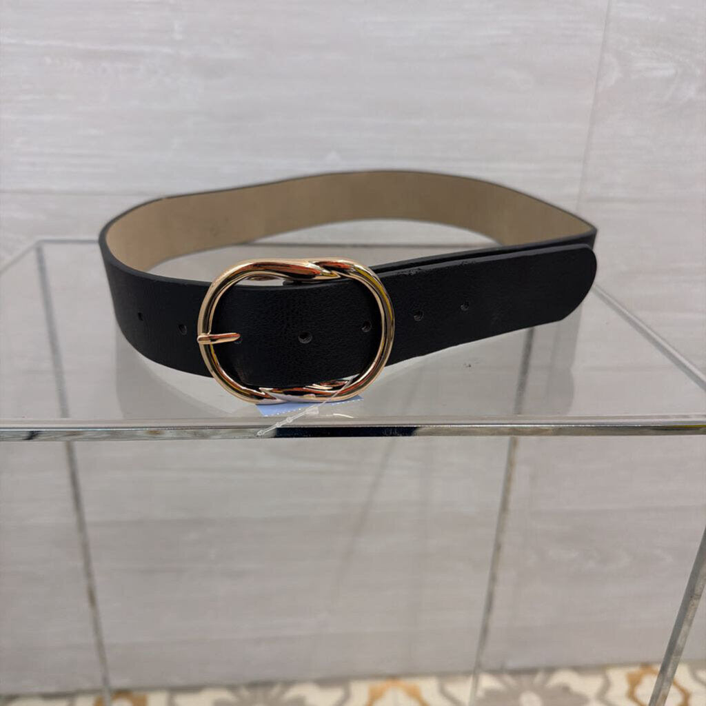 Vince Camuto Black Leather Belt Medium