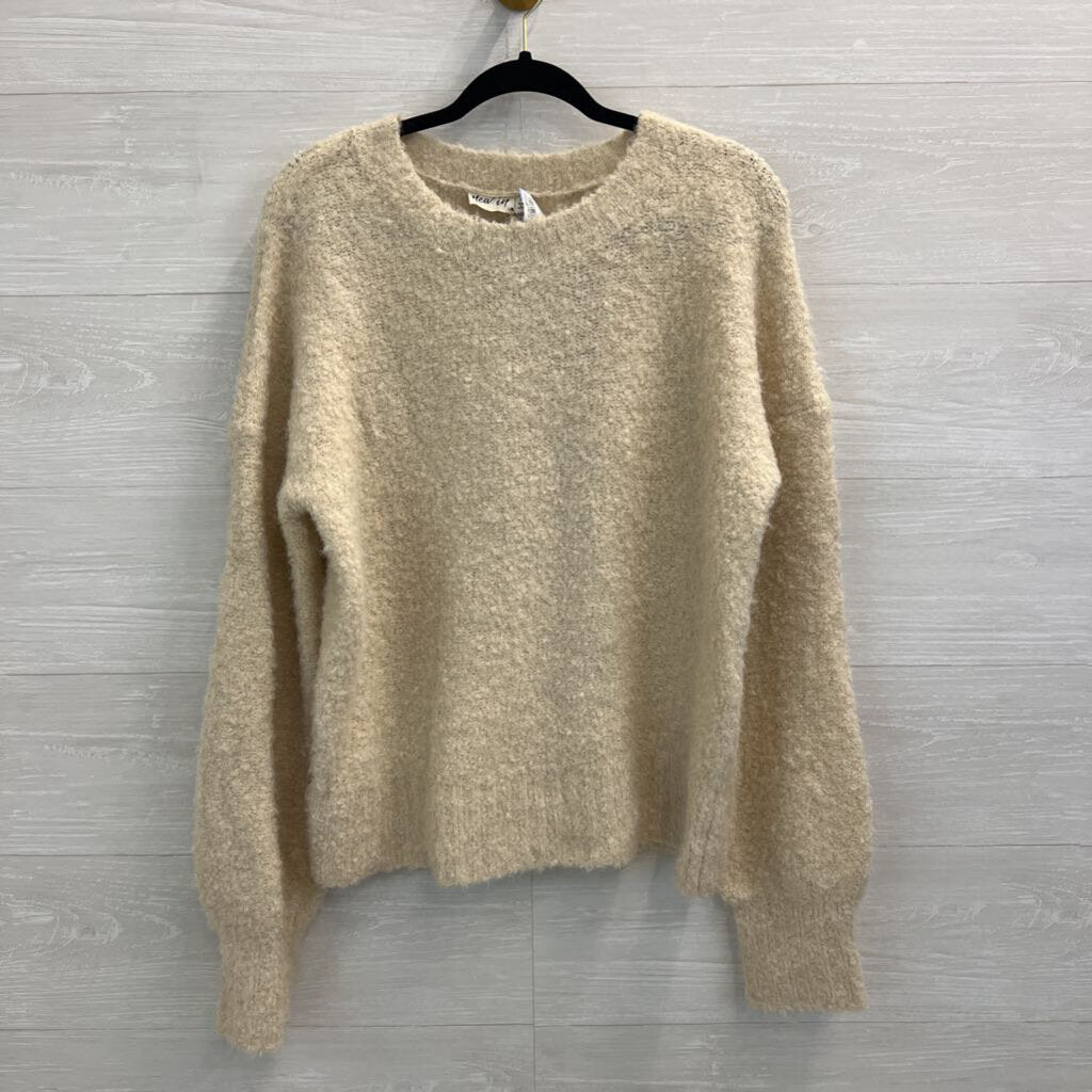 New In Soft Cream Knit Long Sleeve Sweater Small