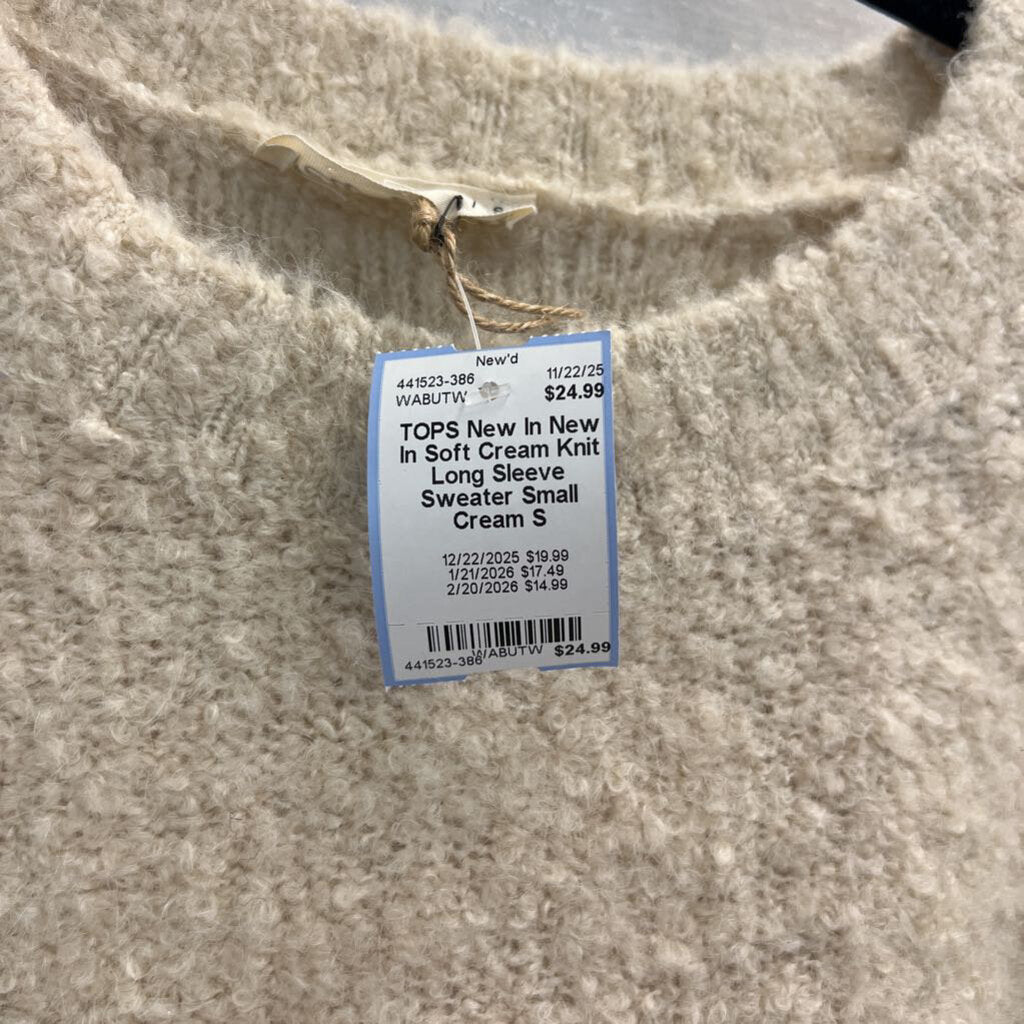 New In Soft Cream Knit Long Sleeve Sweater Small