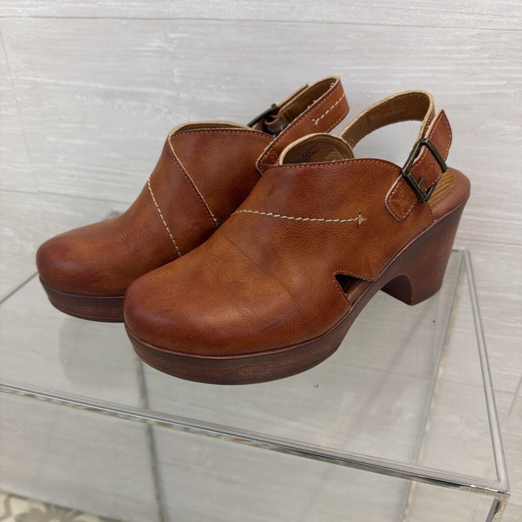 BOC Brown Leather Cecila Platform Clogs 9