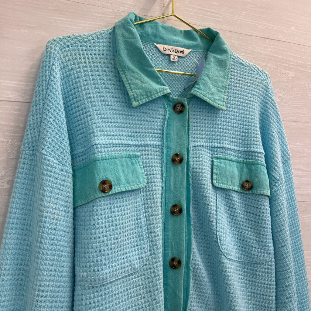 Davi and Dani Blue Textured Long Sleeve Button Down Top Medium