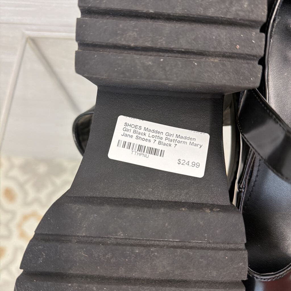 Madden Girl Black Lottie Platform Mary Jane Shoes 7