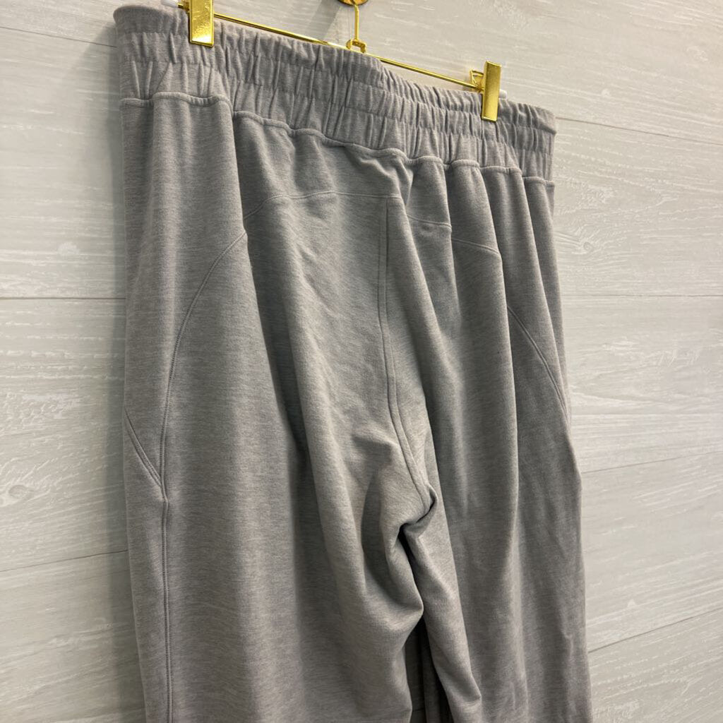 Lululemon Grey On The Fly Jogger Sweatpants 10