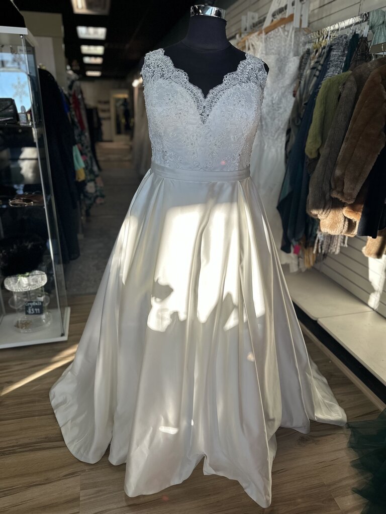 Michelle Bridal Lace Top Satin Dress 22