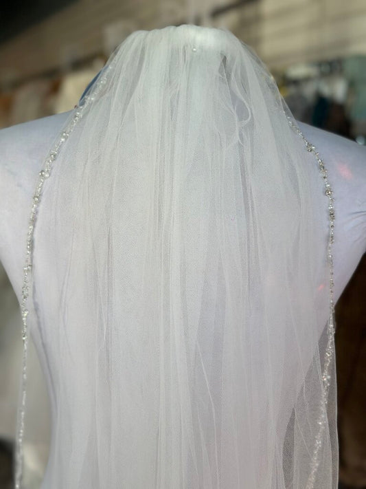 Ivory Beaded Edge Veil