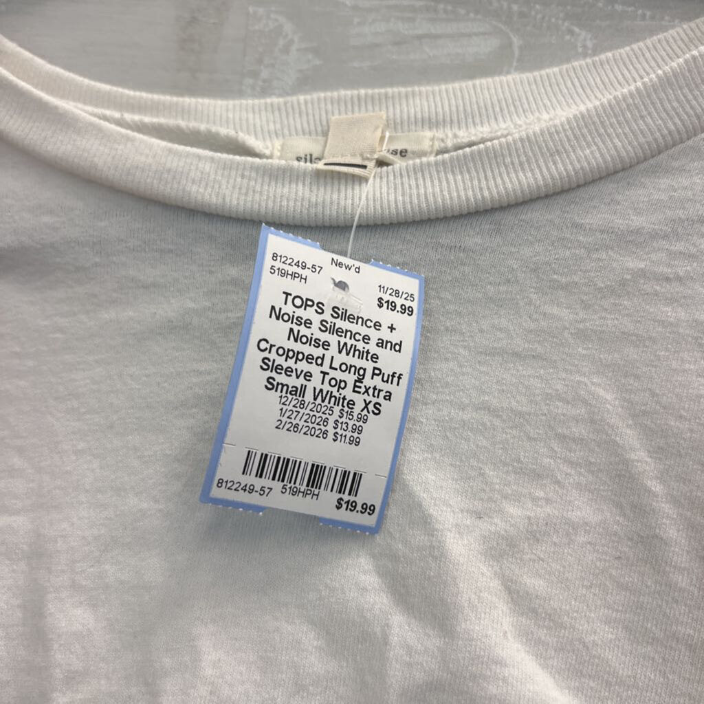 Silence and Noise White Cropped Long Puff Sleeve Top Extra Small