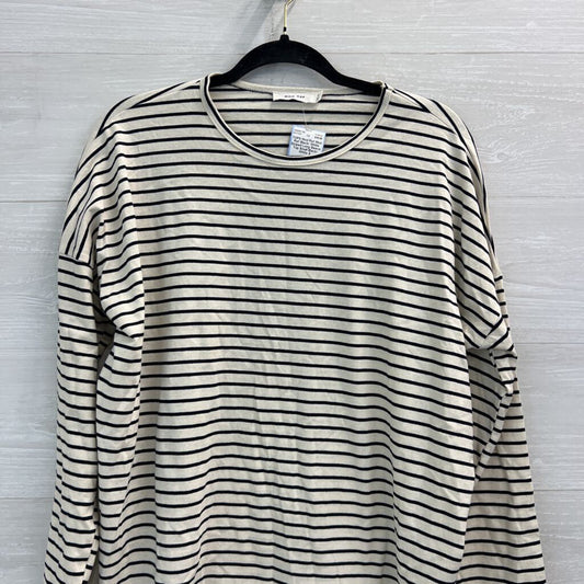 Mod Ref Black/ White Striped Long Sleeve Top Small
