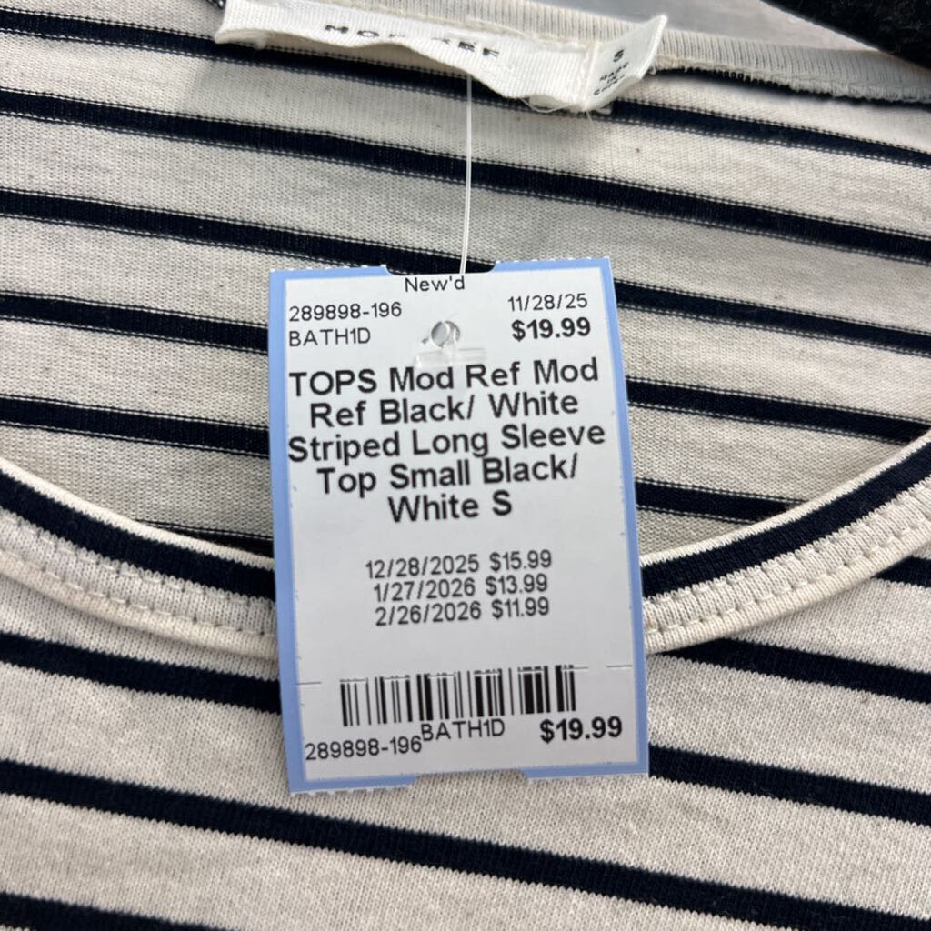 Mod Ref Black/ White Striped Long Sleeve Top Small