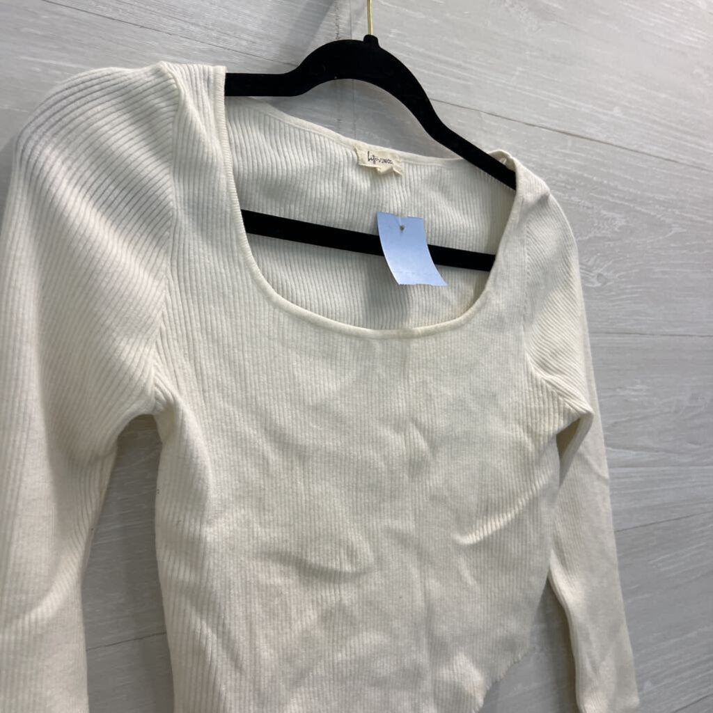 Bittersweet White Ribbed Cropped Long Sleeve Top Large