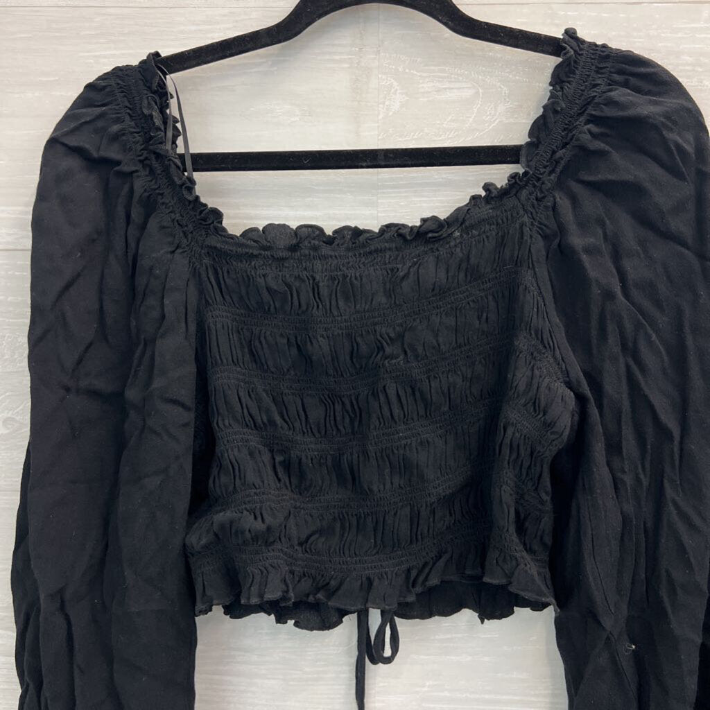 Petal and Thorn Black Smocked Cropped Long Puff Sleeve Top Large