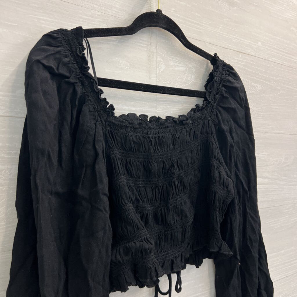 Petal and Thorn Black Smocked Cropped Long Puff Sleeve Top Large