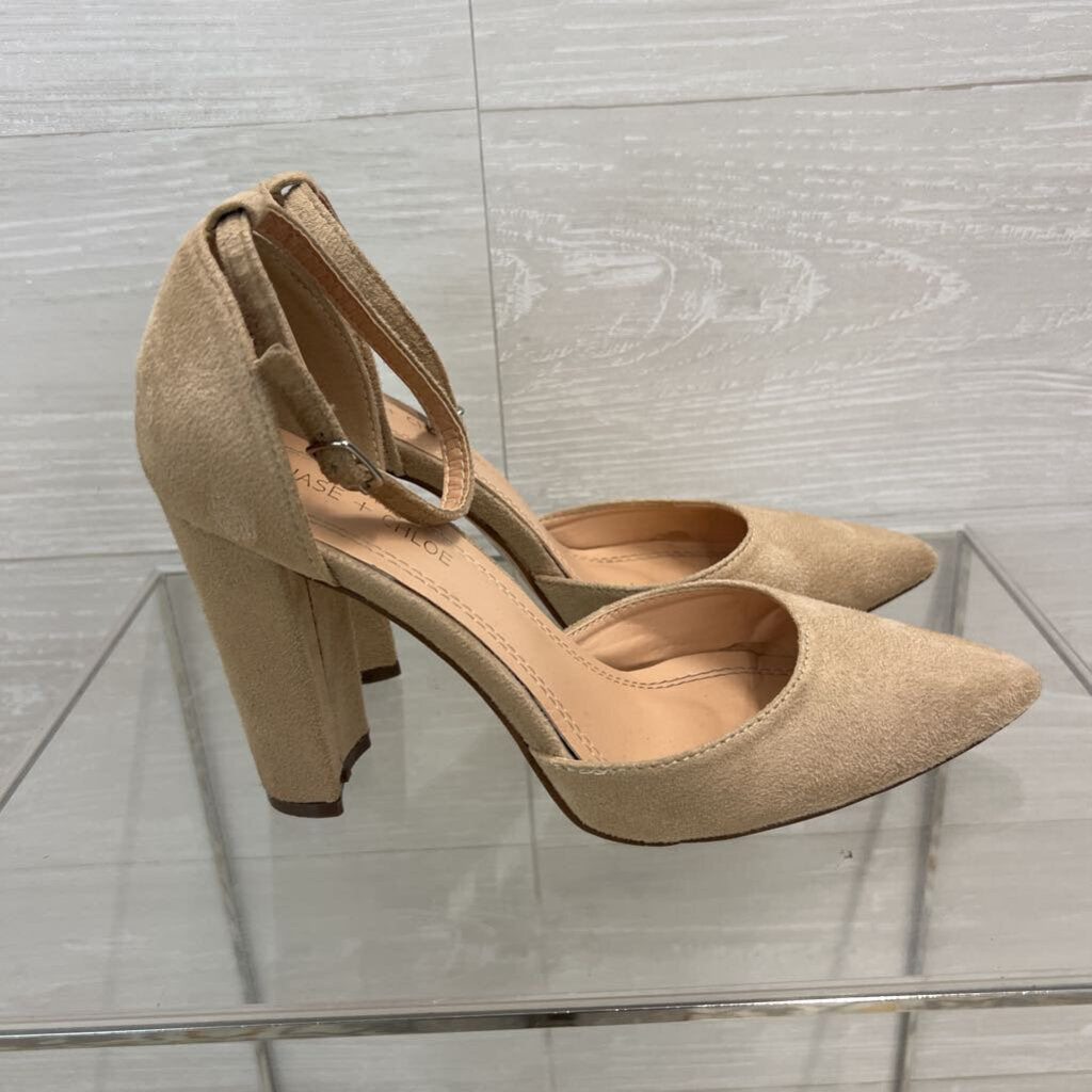 Chase and Chloe Beige Suede Pointy Ankle Strap Black Heels 8.5