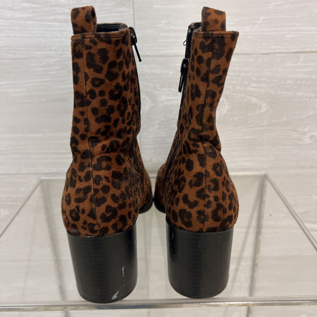 Express Brown/ Black Leopard Print Ankle Booties 8.5