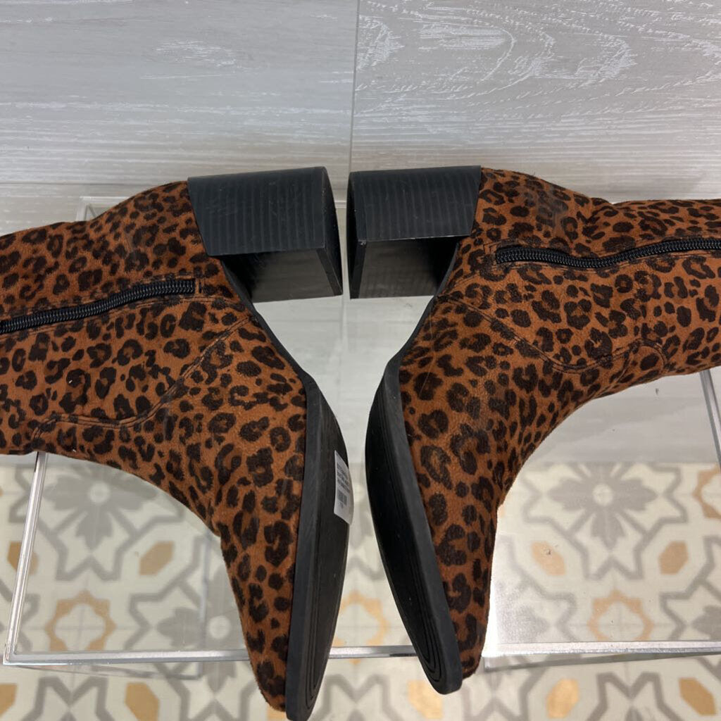 Express Brown/ Black Leopard Print Ankle Booties 8.5