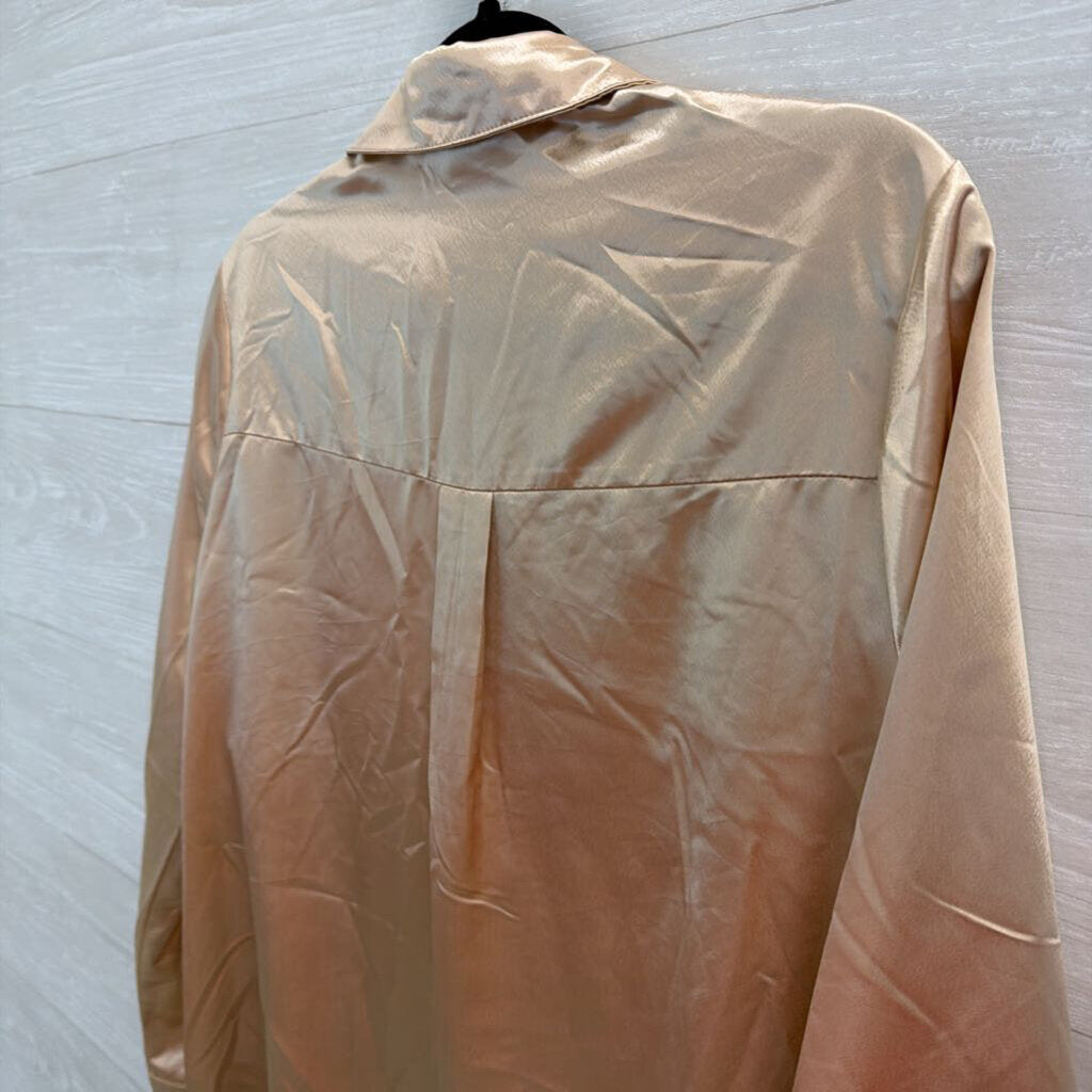 Vici Gold Silky Long Sleeve Button Down Top Medium