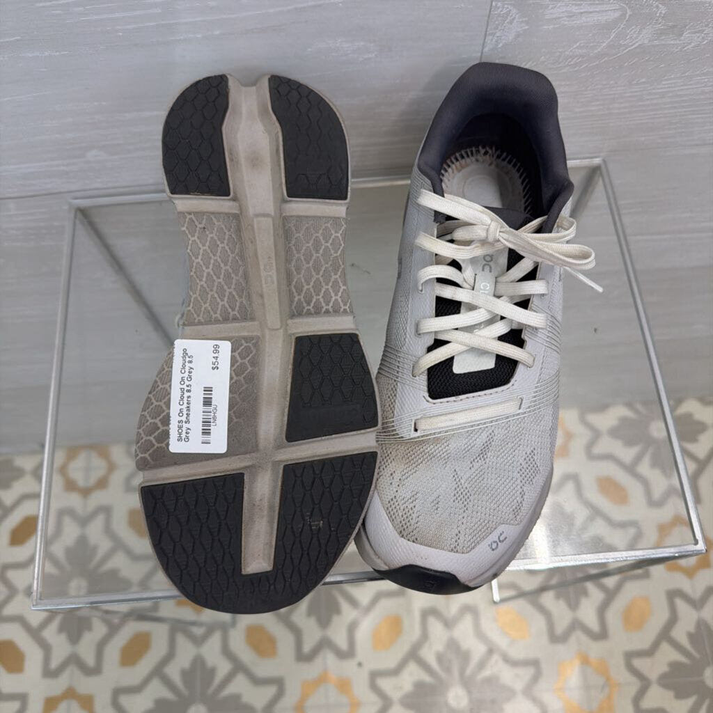On Cloudgo Grey Sneakers 8.5