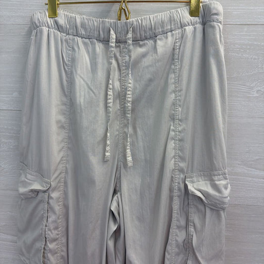 Lululemon Oyster Cotton Cargo Pull On Pants Medium