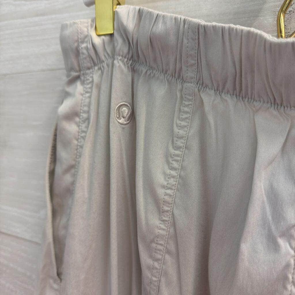 Lululemon Oyster Cotton Cargo Pull On Pants Medium