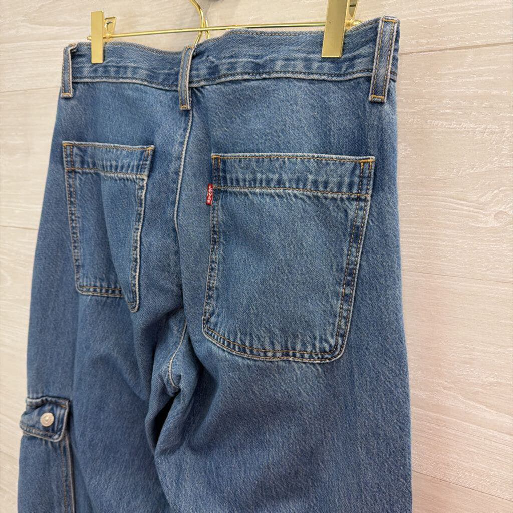 Levi Medium Wash Superlow Cargo Jeans 26