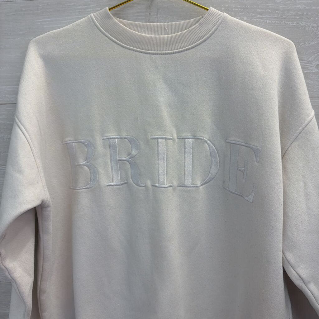 Six Stories White Embroidered Bride Sweatshirt/ Shorts Lounge Set Medium