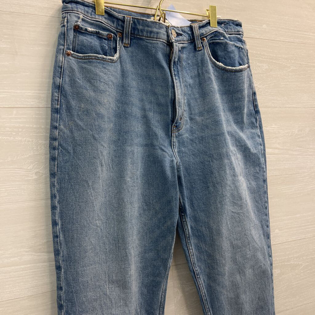 Abercrombie and Fitch Medium Wash The 90s Slim Straight Ultra High Rise Jeans 32