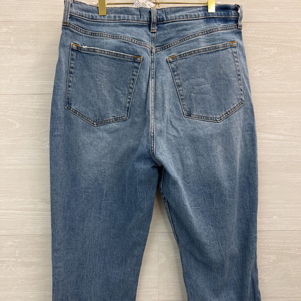 Abercrombie and Fitch Medium Wash The 90s Slim Straight Ultra High Rise Jeans 32