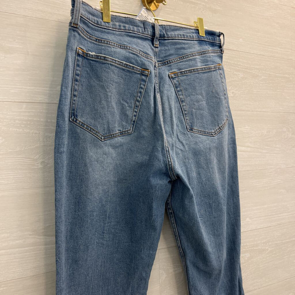 Abercrombie and Fitch Medium Wash The 90s Slim Straight Ultra High Rise Jeans 32