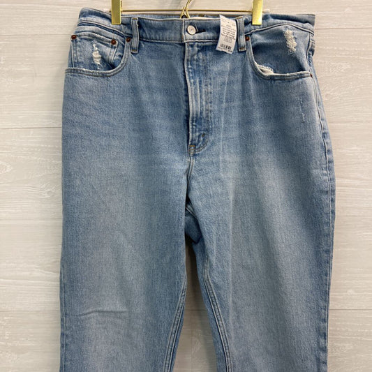 Abercrombie and Fitch Light Wash The 70s Vintage Flare Ultra High Rise Jeans 32