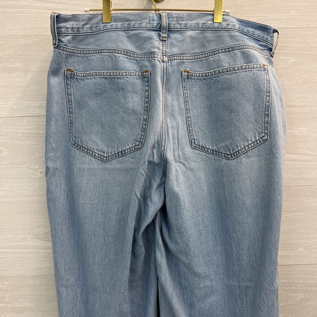 Abercrombie and Fitch Light Wash The Wide Leg High Rise Jeans 32