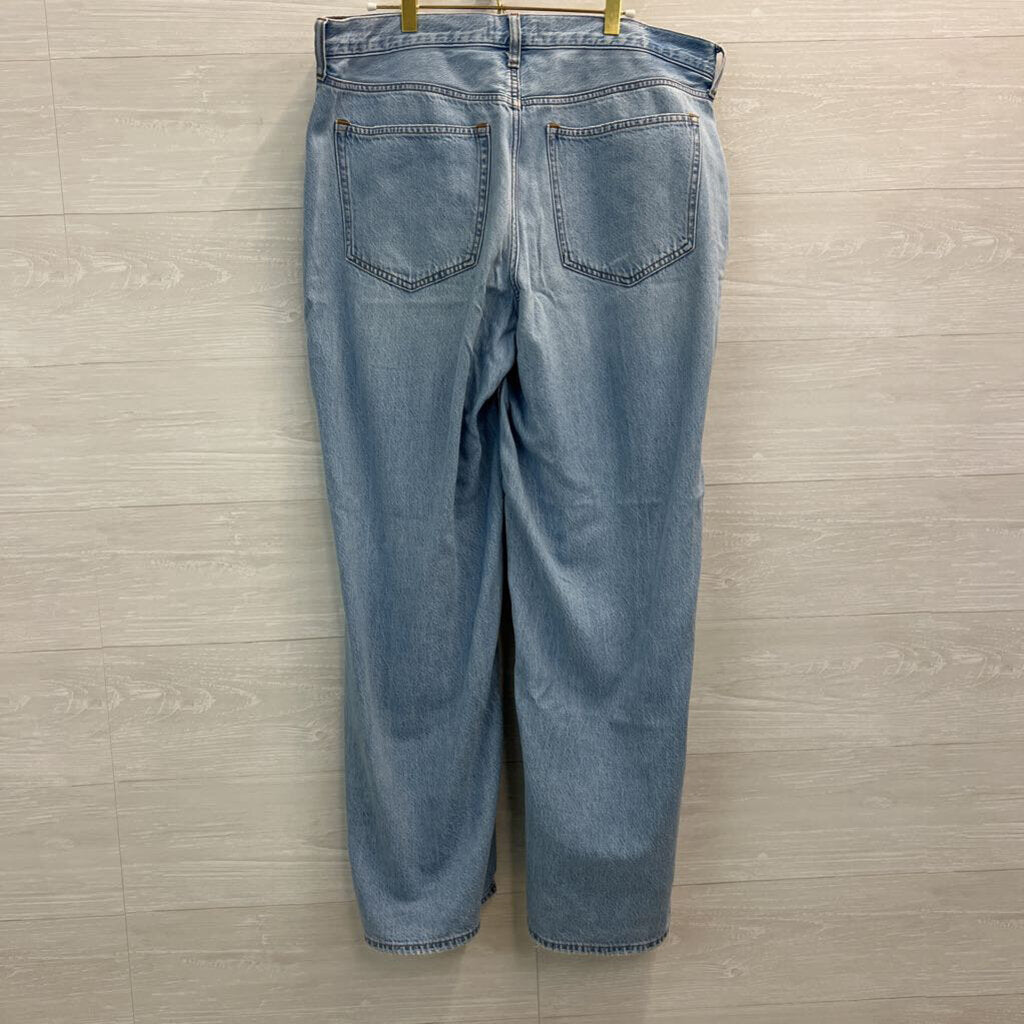 Abercrombie and Fitch Light Wash The Wide Leg High Rise Jeans 32