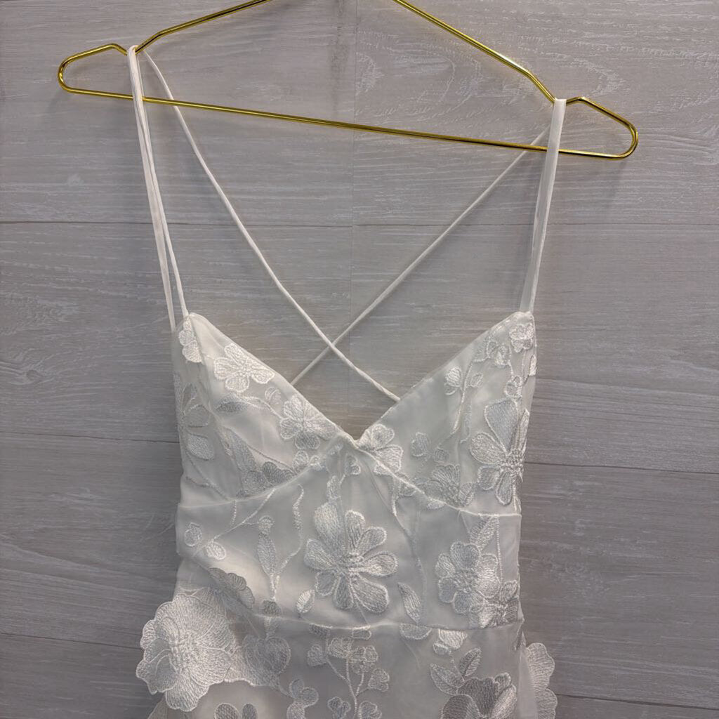 Selfie Leslie White Embroidered Flower Lace Mini Dress Medium