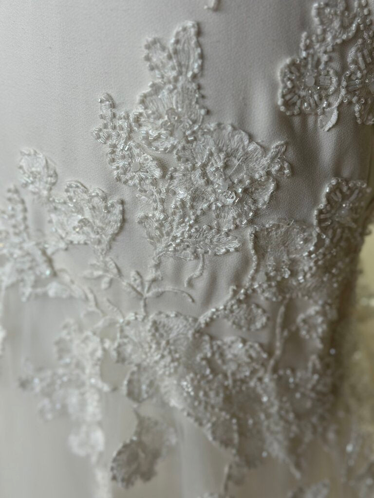 Allure Bridals Ivory Beaded Lace V Neck Fit and Flare Bridal Gown 6