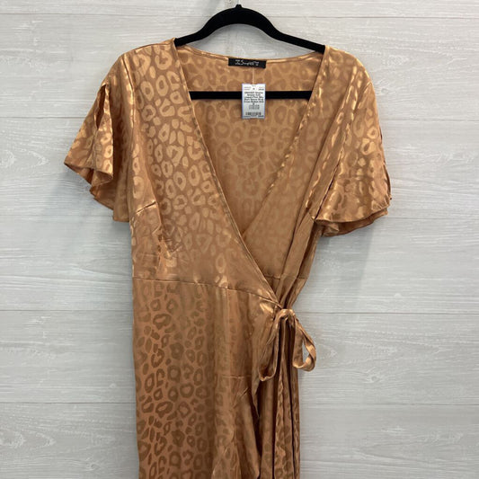 Simplee Gold Leopard Print Silky Short Sleeve Wrap Dress Medium