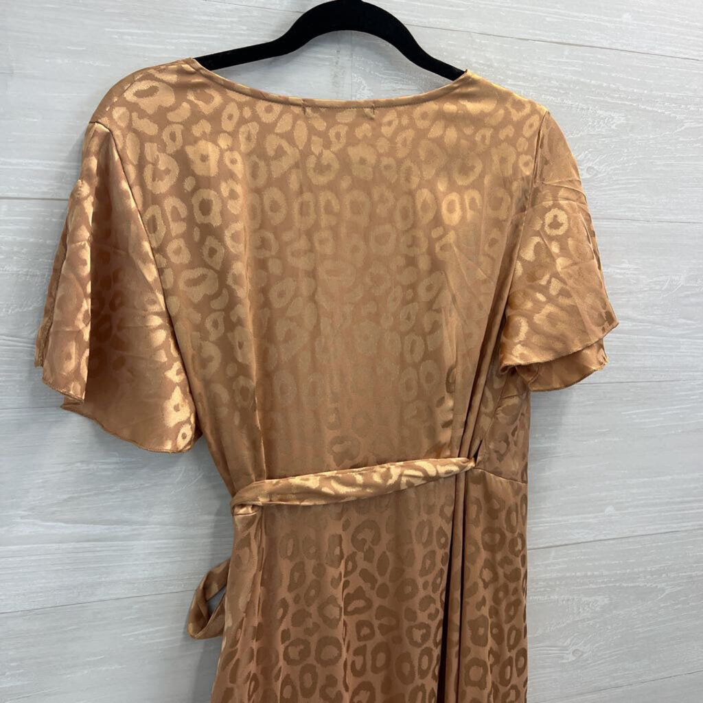 Simplee Gold Leopard Print Silky Short Sleeve Wrap Dress Medium