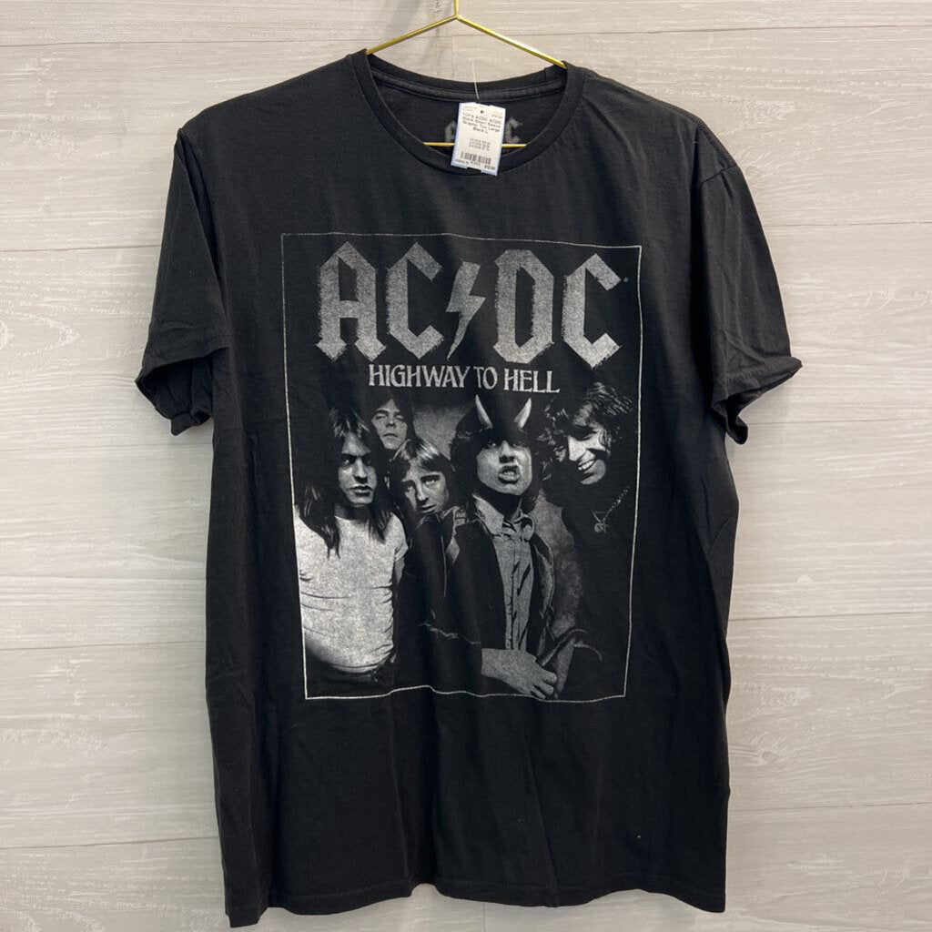 ACDC Black Short Sleeve Graphic Tee Large