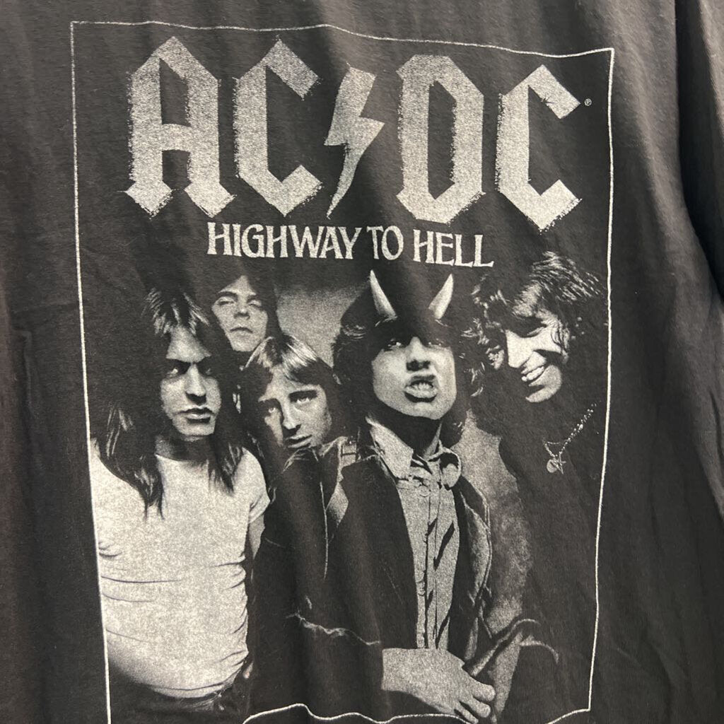 ACDC Black Short Sleeve Graphic Tee Large