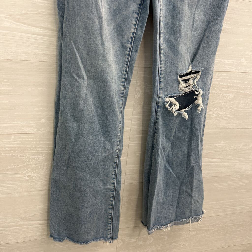 American Eagle Light Wash Distressed Super High Rise Flare Jeans 8