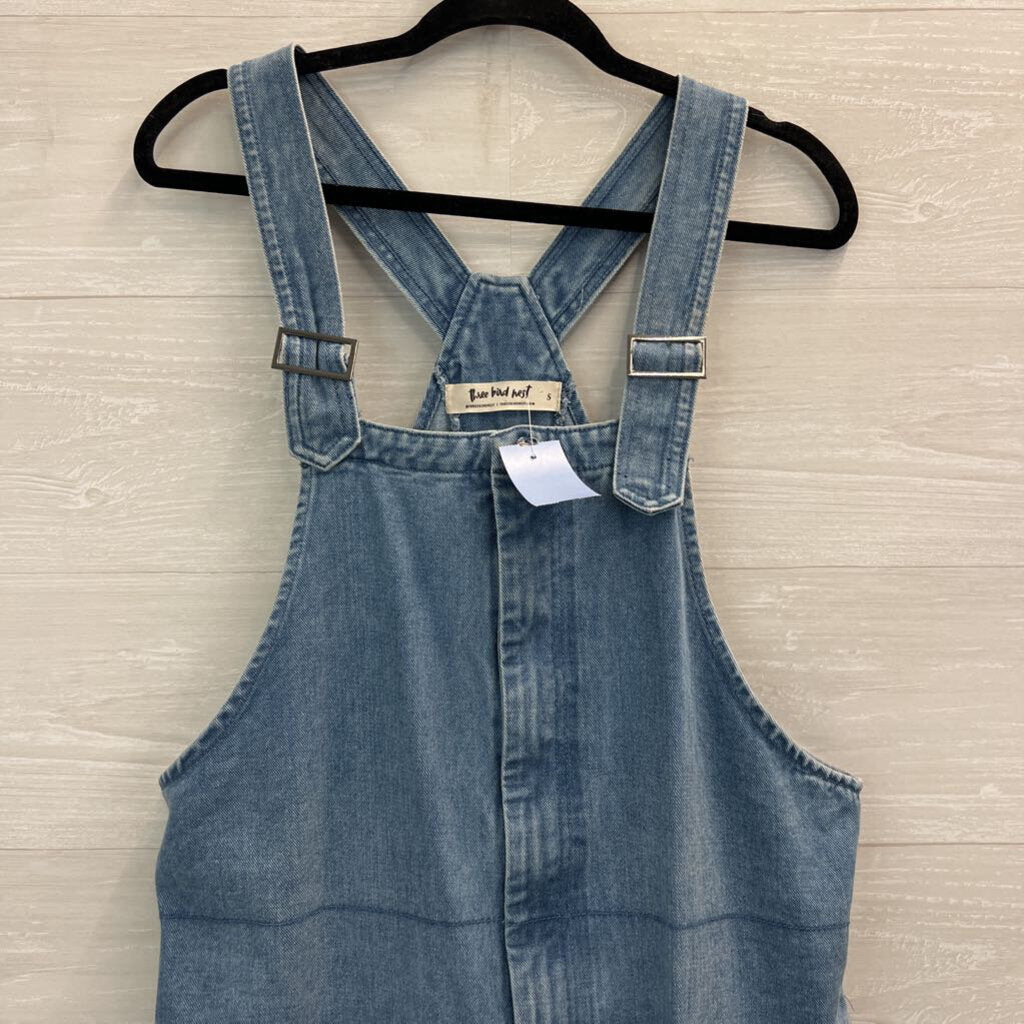 Three Bird Nest Light Wash Zip Front Overalls Small