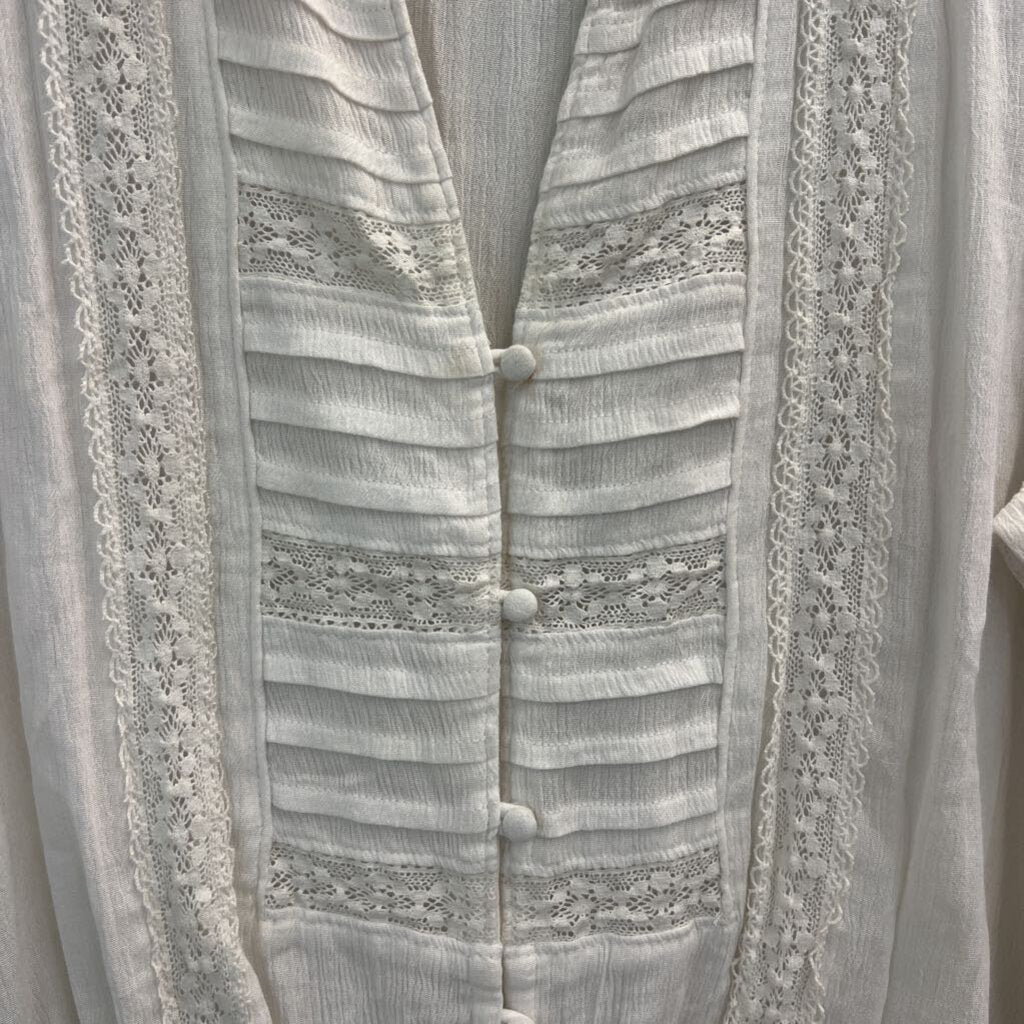 Abercrombie and Fitch White Lace Detail Button Tie Front Short Sleeve Top Large