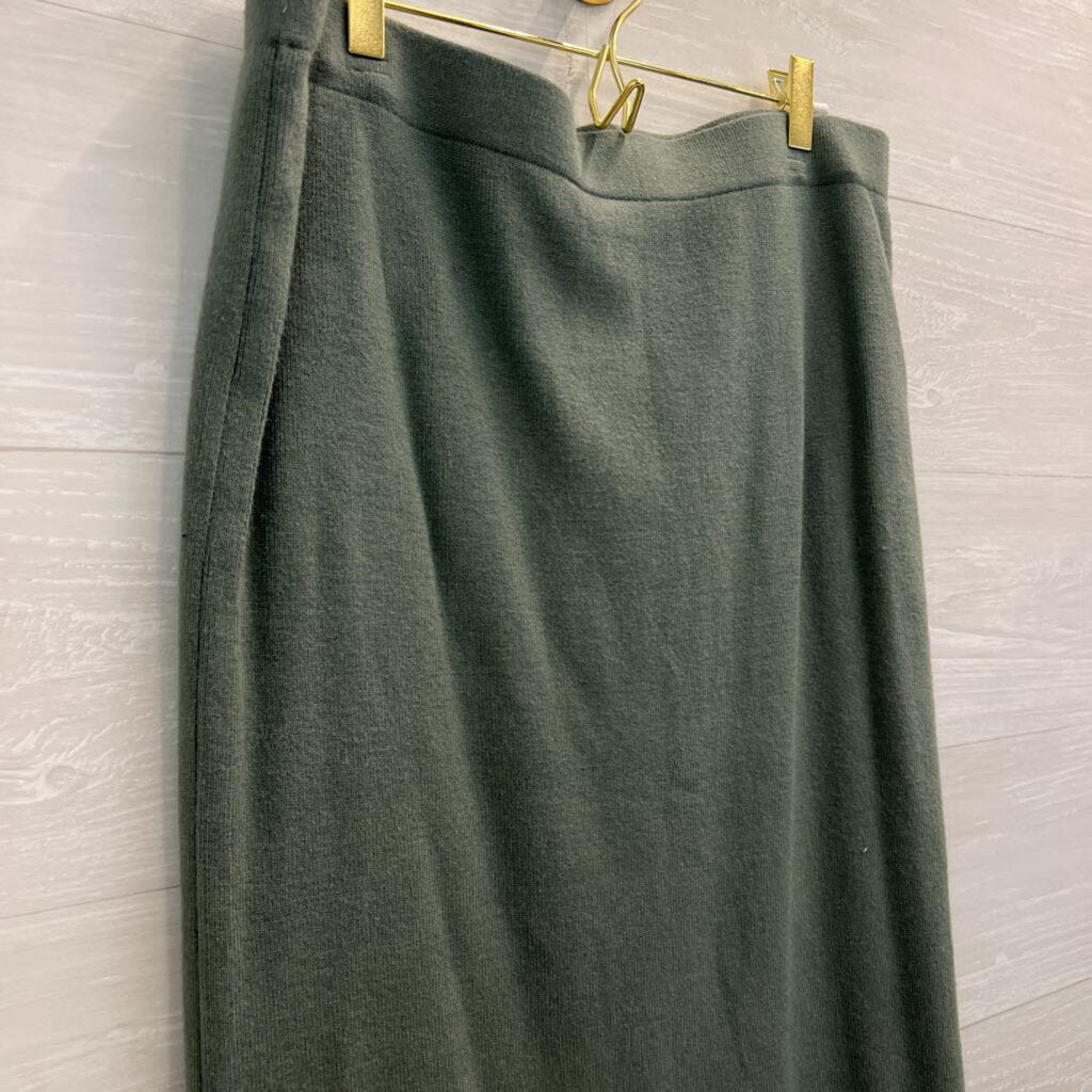 Nine West Green Knit Mock Neck Tank/ Midi Sweater Skirt Set L/XL