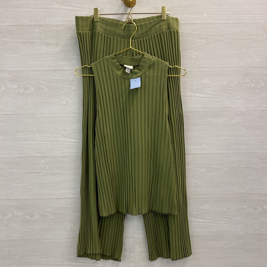 Green Ribbed Mock Neck Tank/ Wide Leg Pants Set Large