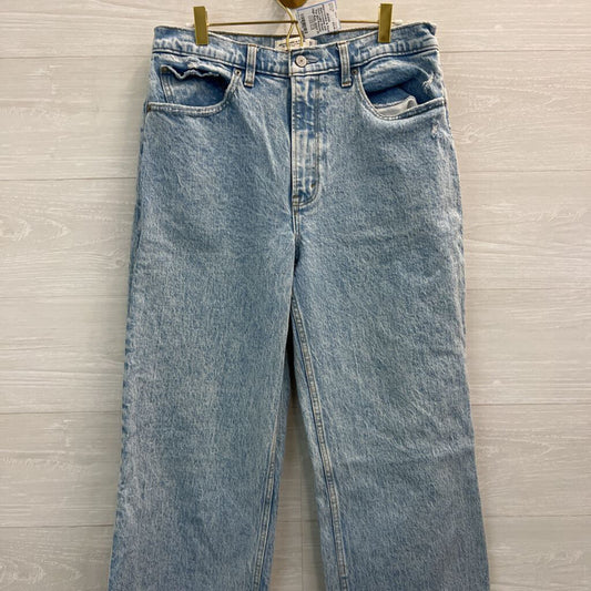 Abercrombie and Fitch Light Wash The 90s Relaxed High Rise Jeans 30 Extra Long