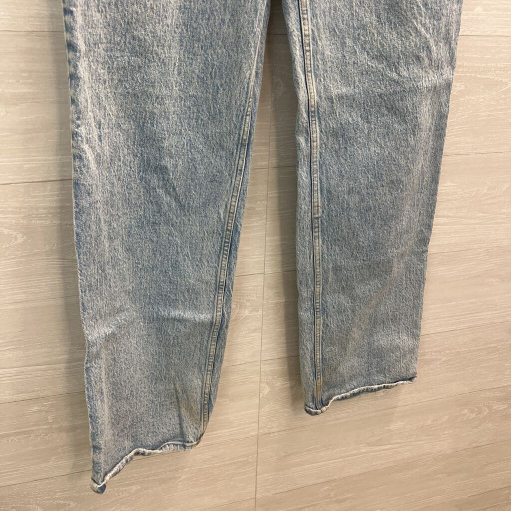 Abercrombie and Fitch Light Wash The 90s Relaxed High Rise Jeans 30 Extra Long