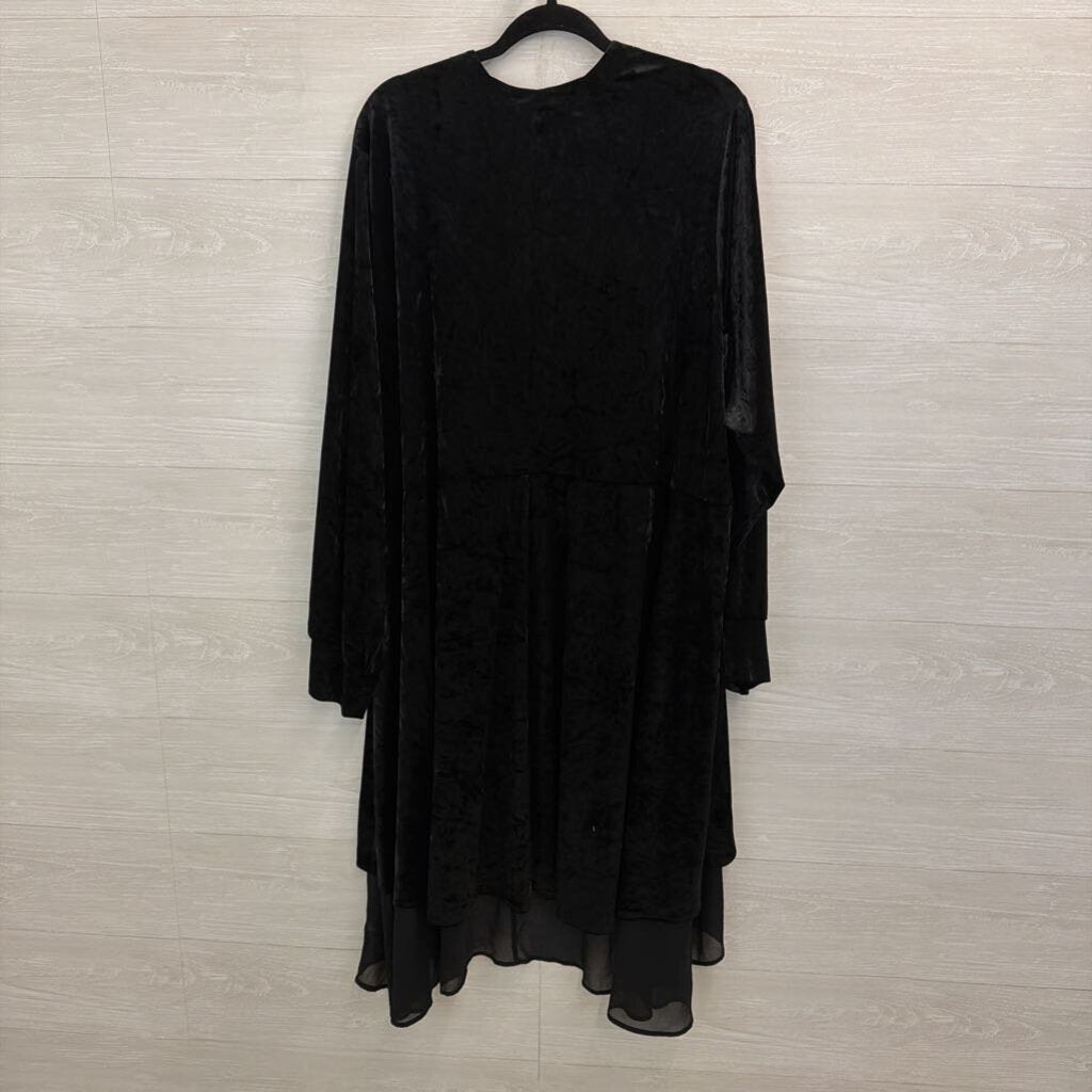 Torrid Black Velvet Long Sleeve Open Front Top 5X