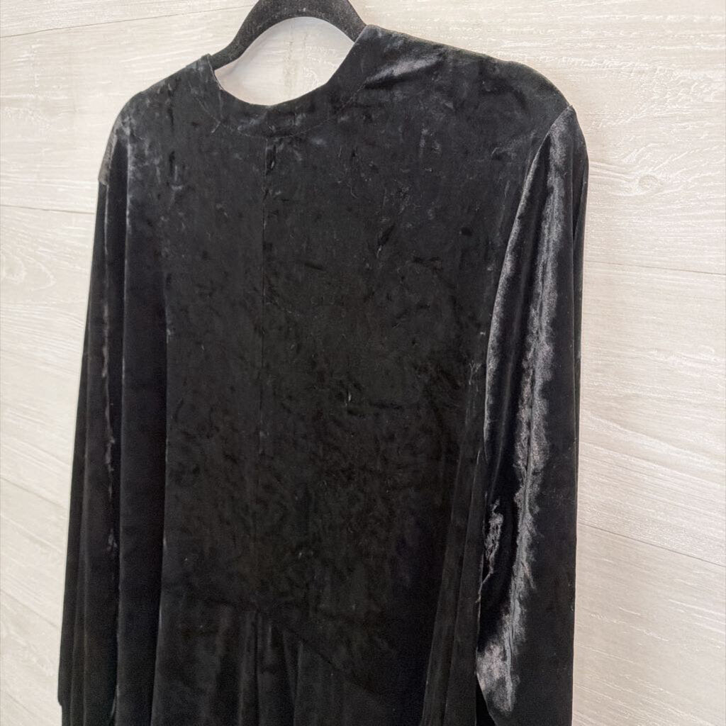 Torrid Black Velvet Long Sleeve Open Front Top 5X